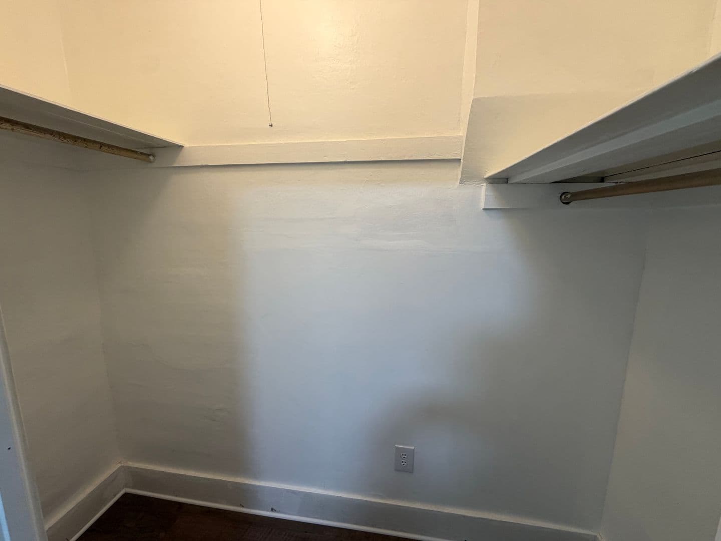 Adrian Apartment: 615 E. Maumee Street