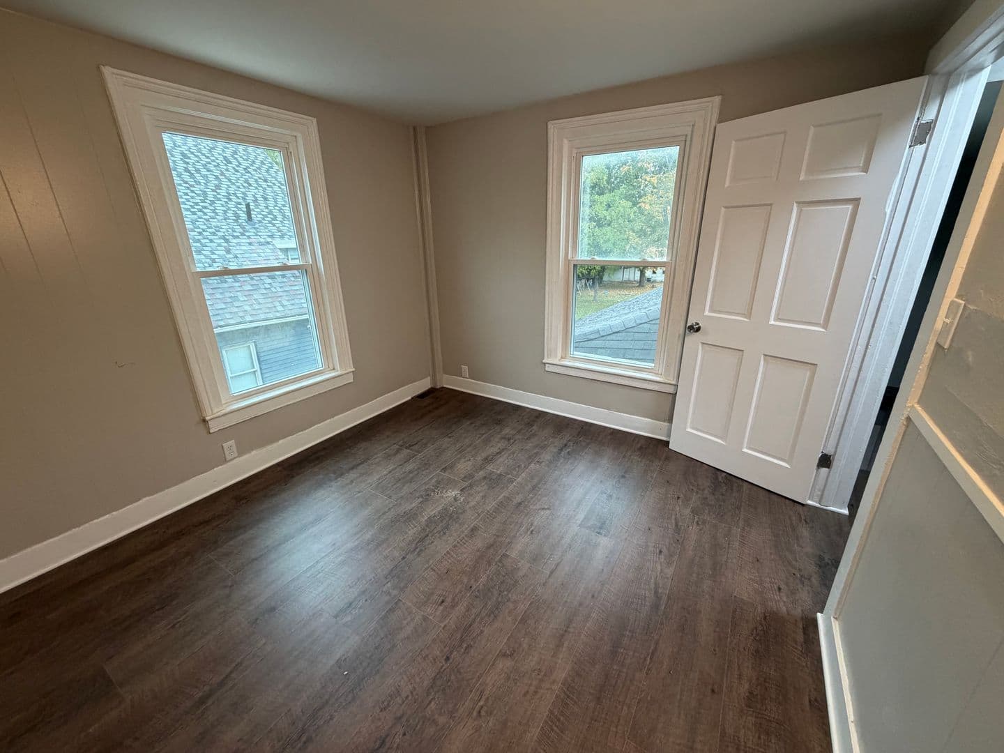 Adrian Apartment: 615 E. Maumee Street