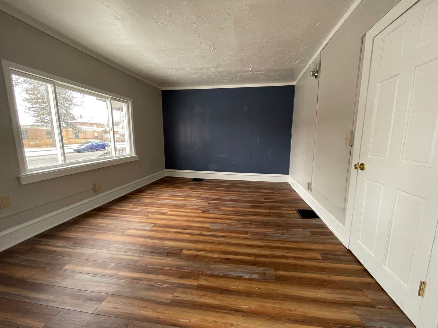 Adrian Apartment: 338 Erie St