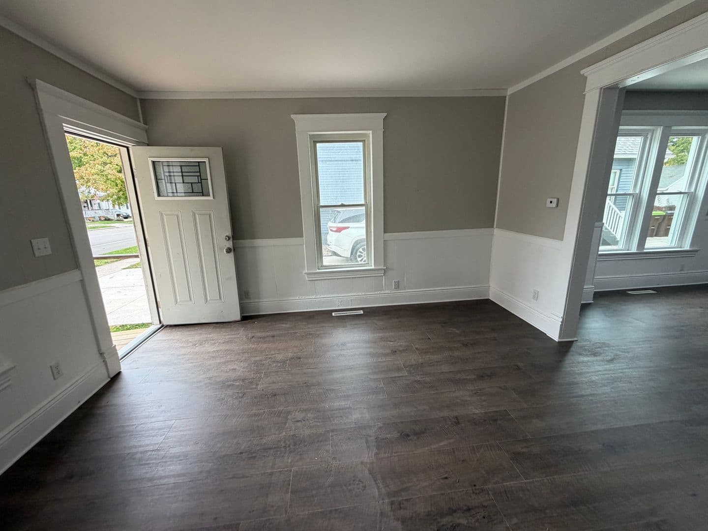 Adrian Apartment: 615 E. Maumee Street