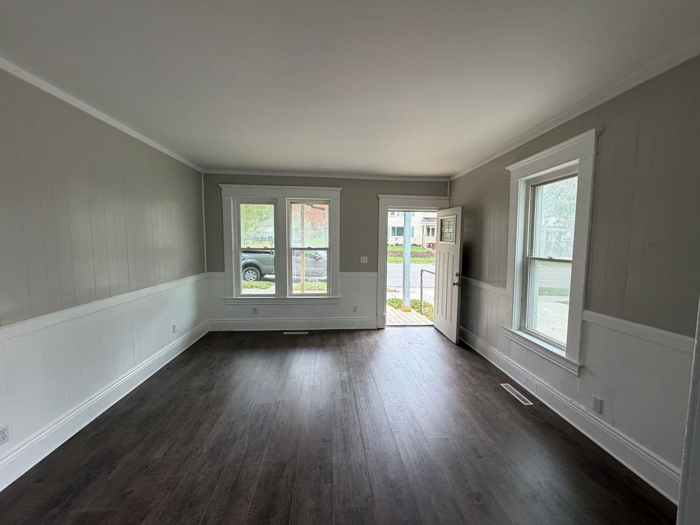 Adrian Apartment: 615 E. Maumee Street