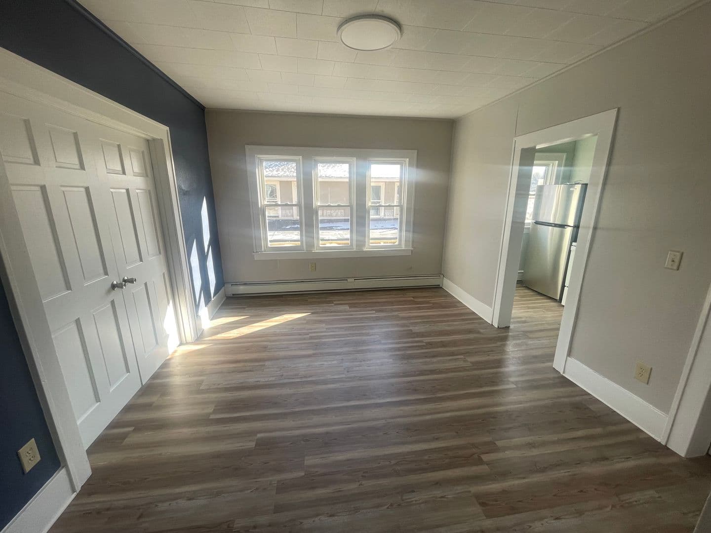 Adrian Apartment: 337 E Church St