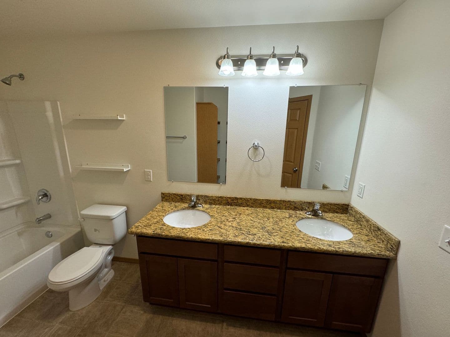 Wasilla Apartment: 5595 S Irwin Drive