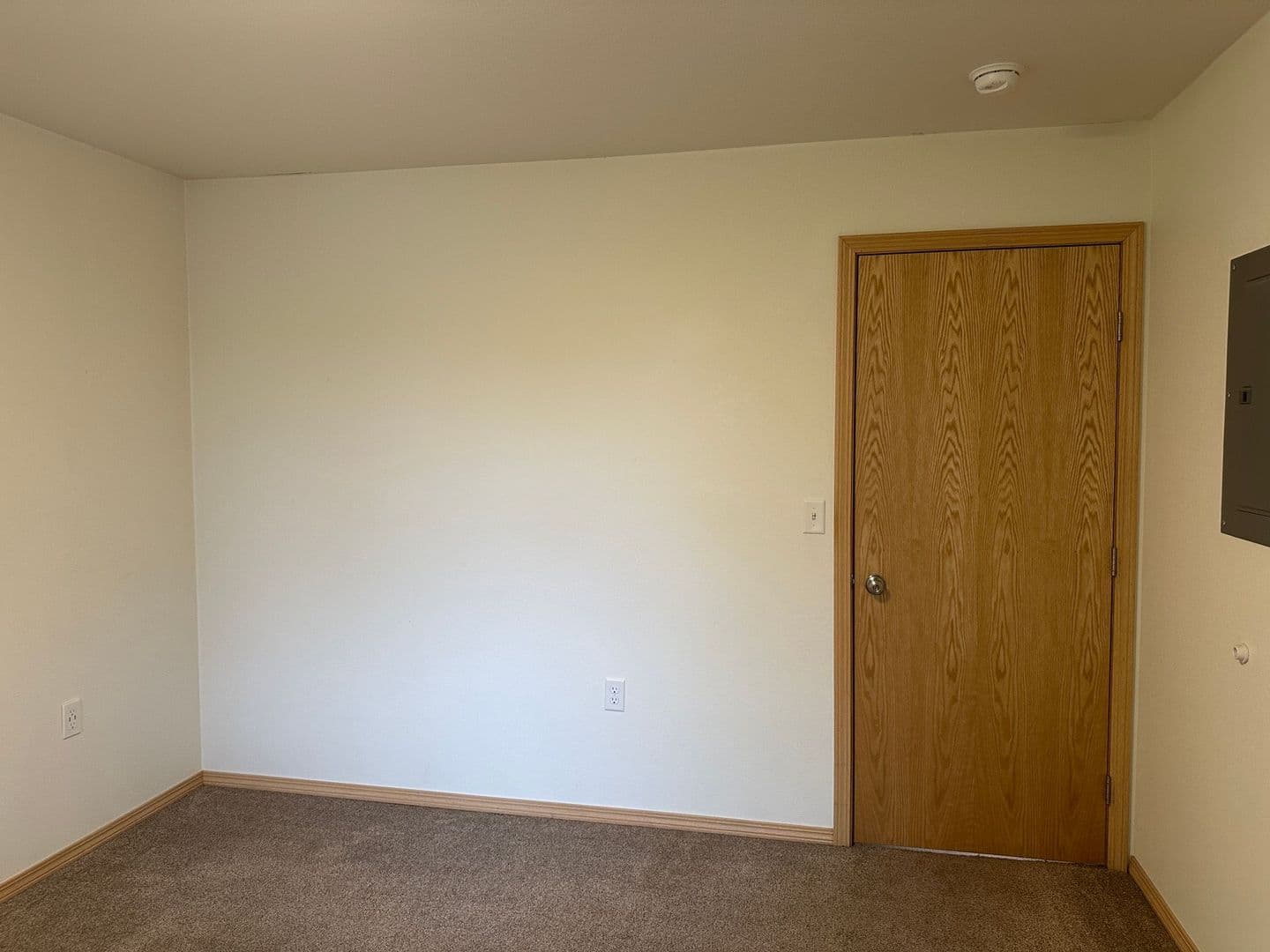 Wasilla Apartment: 680 N Luke Street