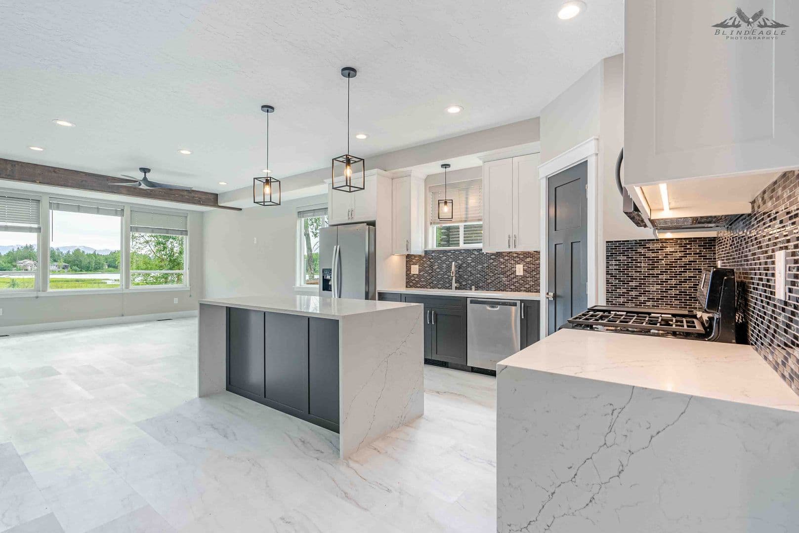 Wasilla Townhome: 7650 E Ashmore Avenue