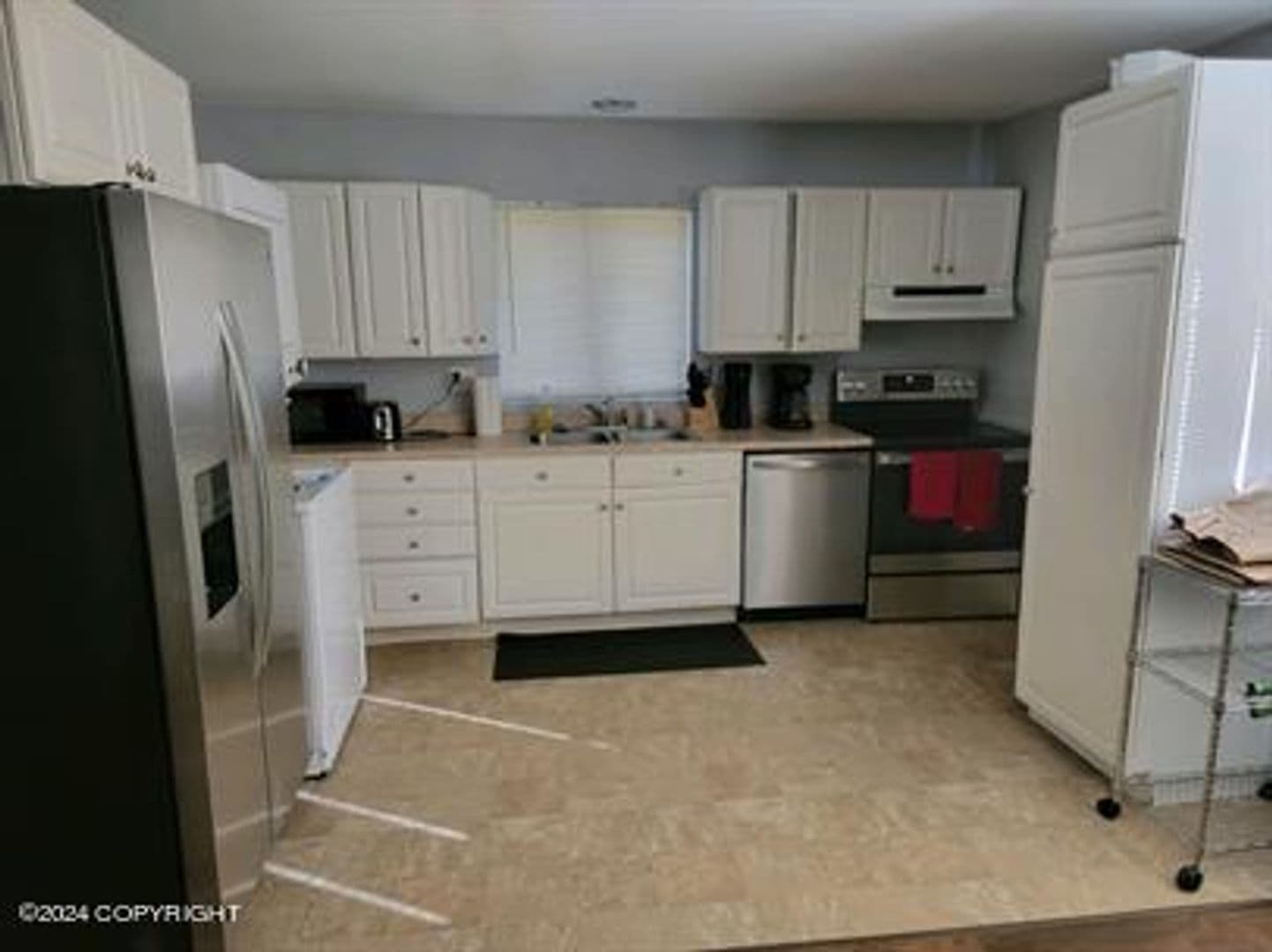 Palmer Apartment: 11852 E. Stapleton Avenue