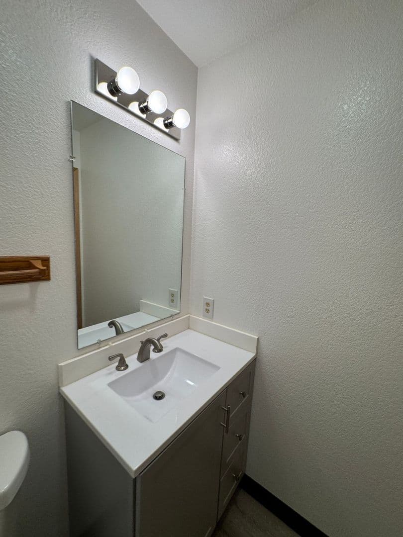 Wasilla Apartment: 150 W Heritage Drive