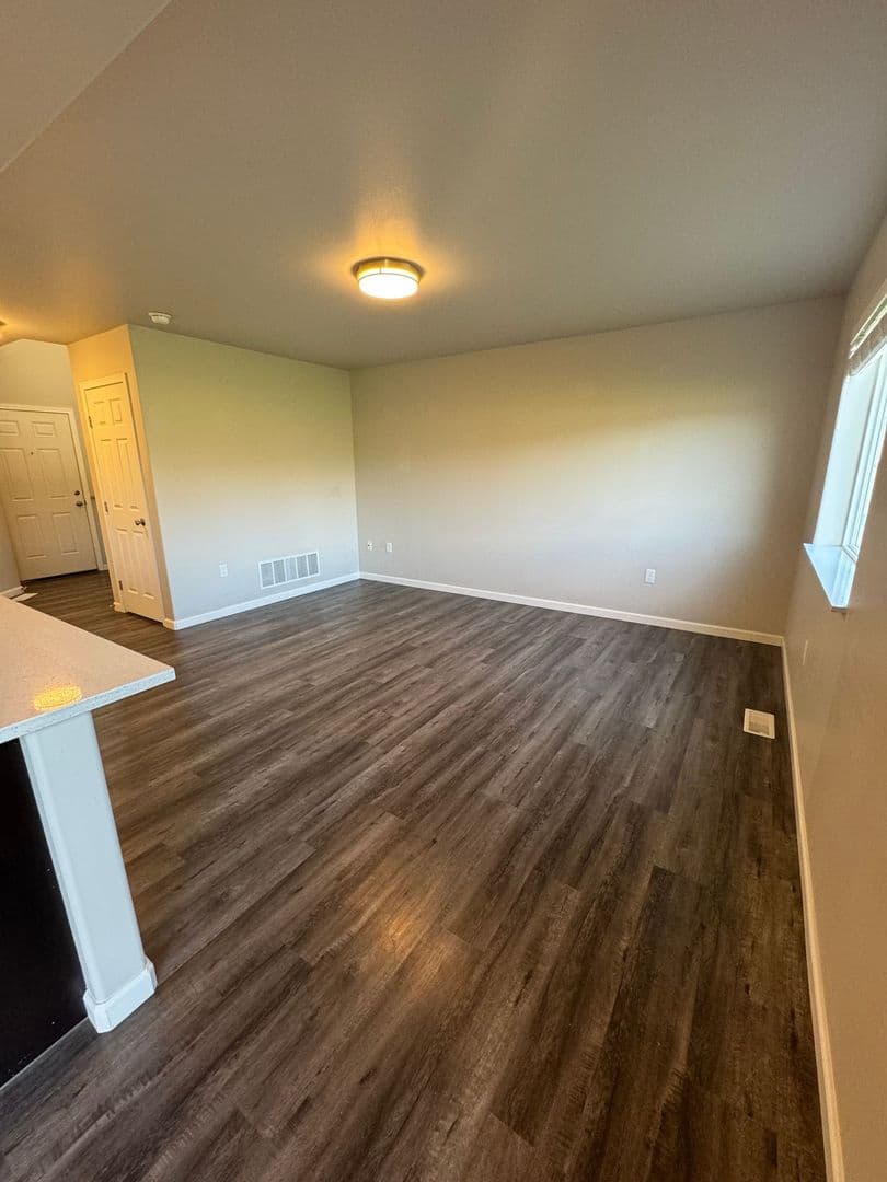 Wasilla Apartment: 1591 N. Tinitun Circle