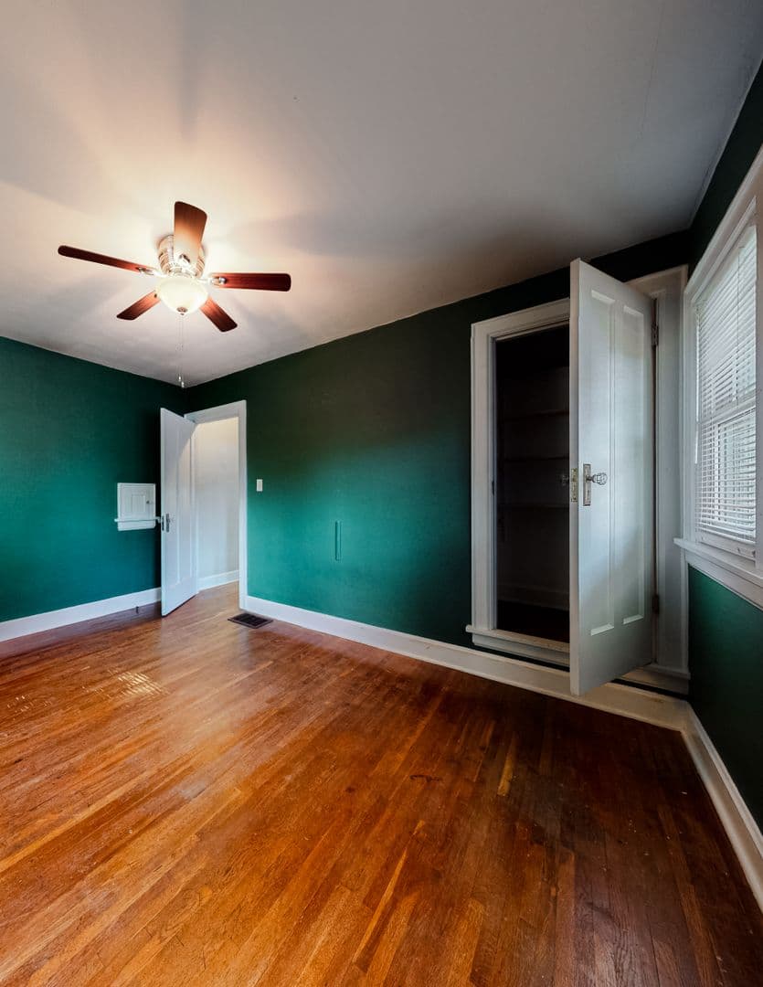 Columbus Apartment: 167-169 W California Ave