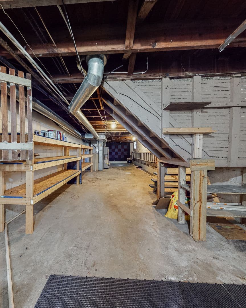 Columbus Apartment: 167-169 W California Ave