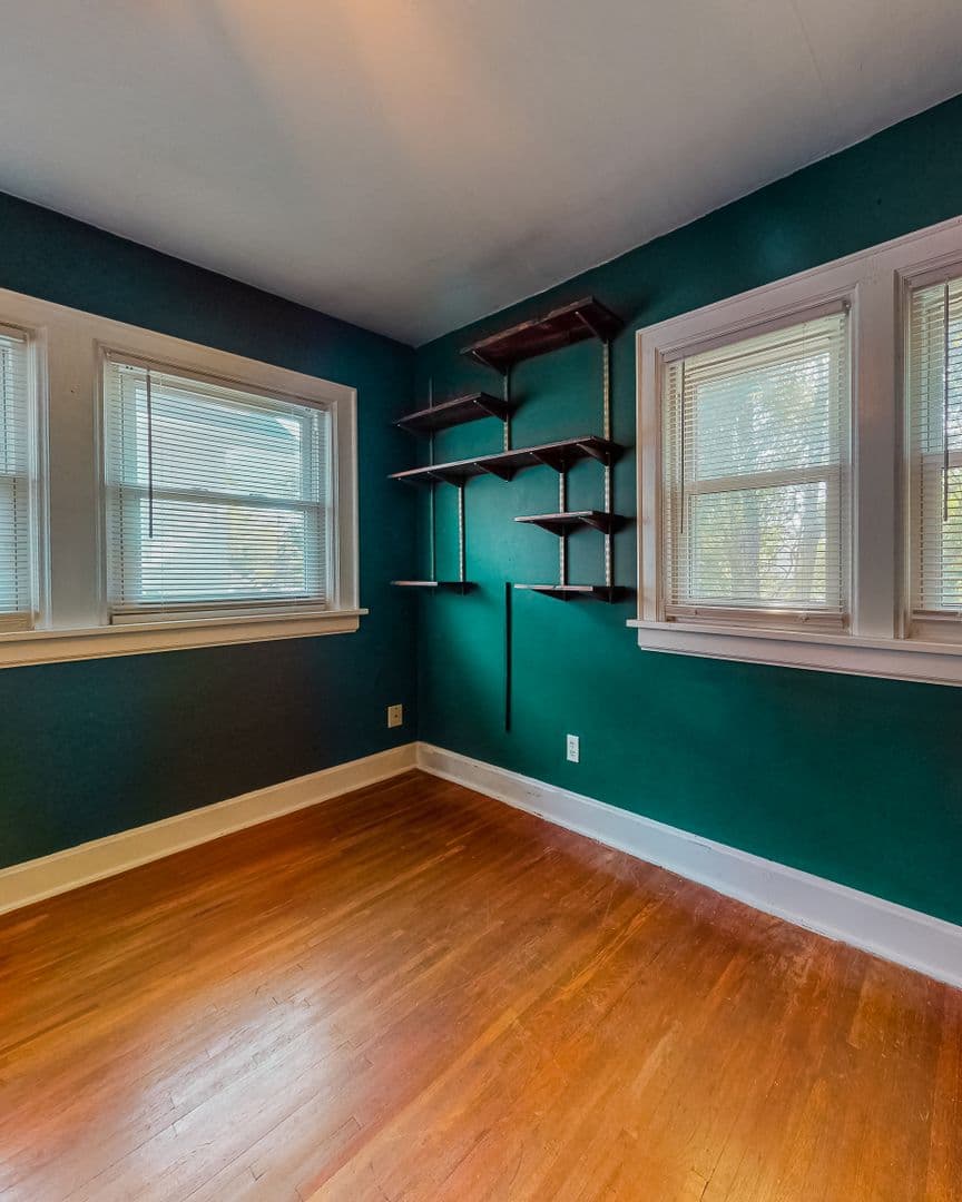 Columbus Apartment: 167-169 W California Ave
