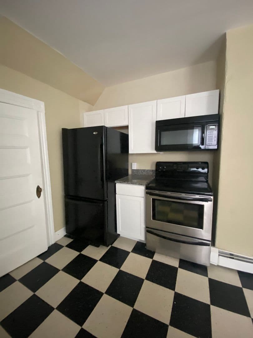 Providence Apartment: 271 Broadway