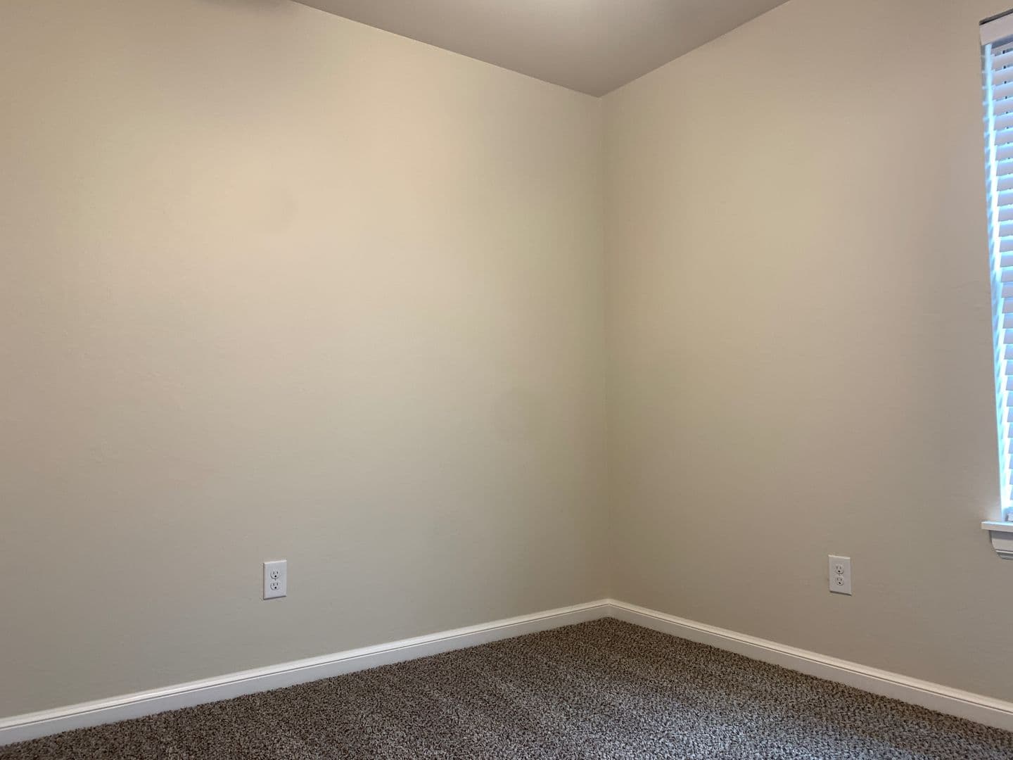 Newcastle House: 1525 NW 14th St
