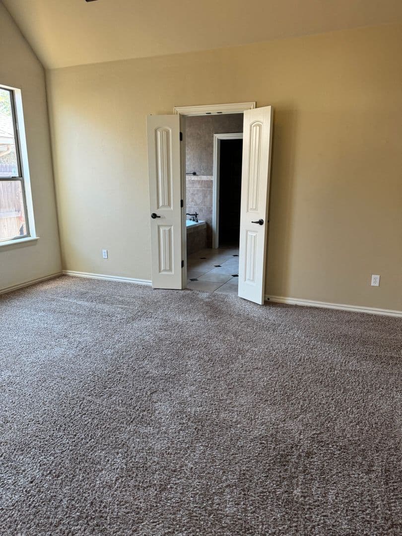 Norman House: 3216 Summit Bend