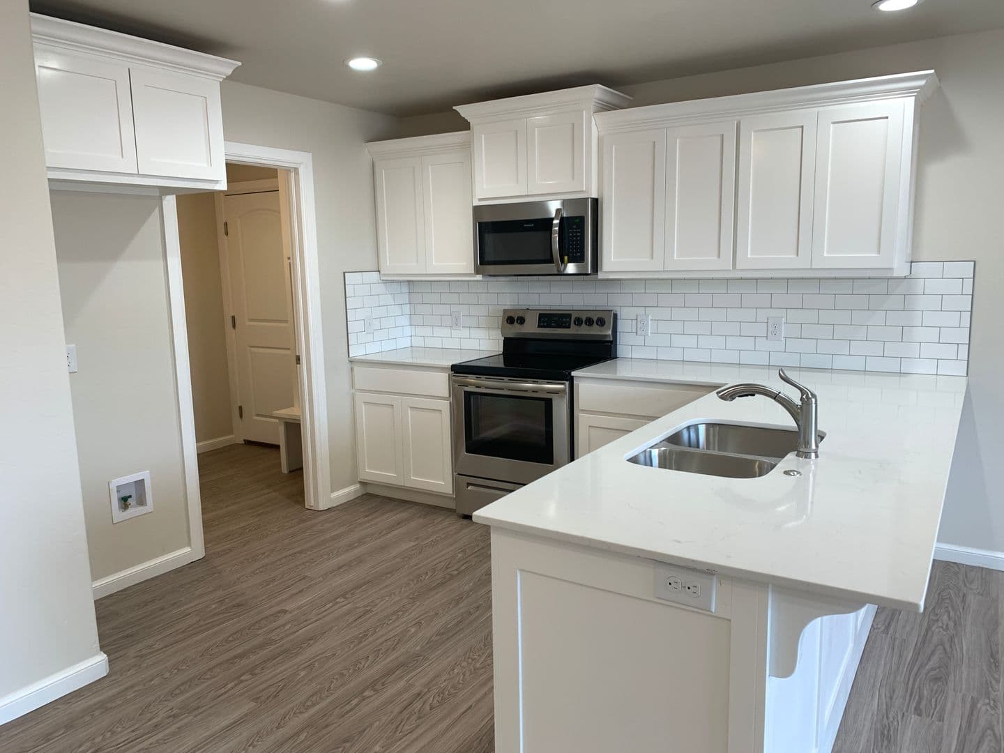 Newcastle House: 1525 NW 14th St
