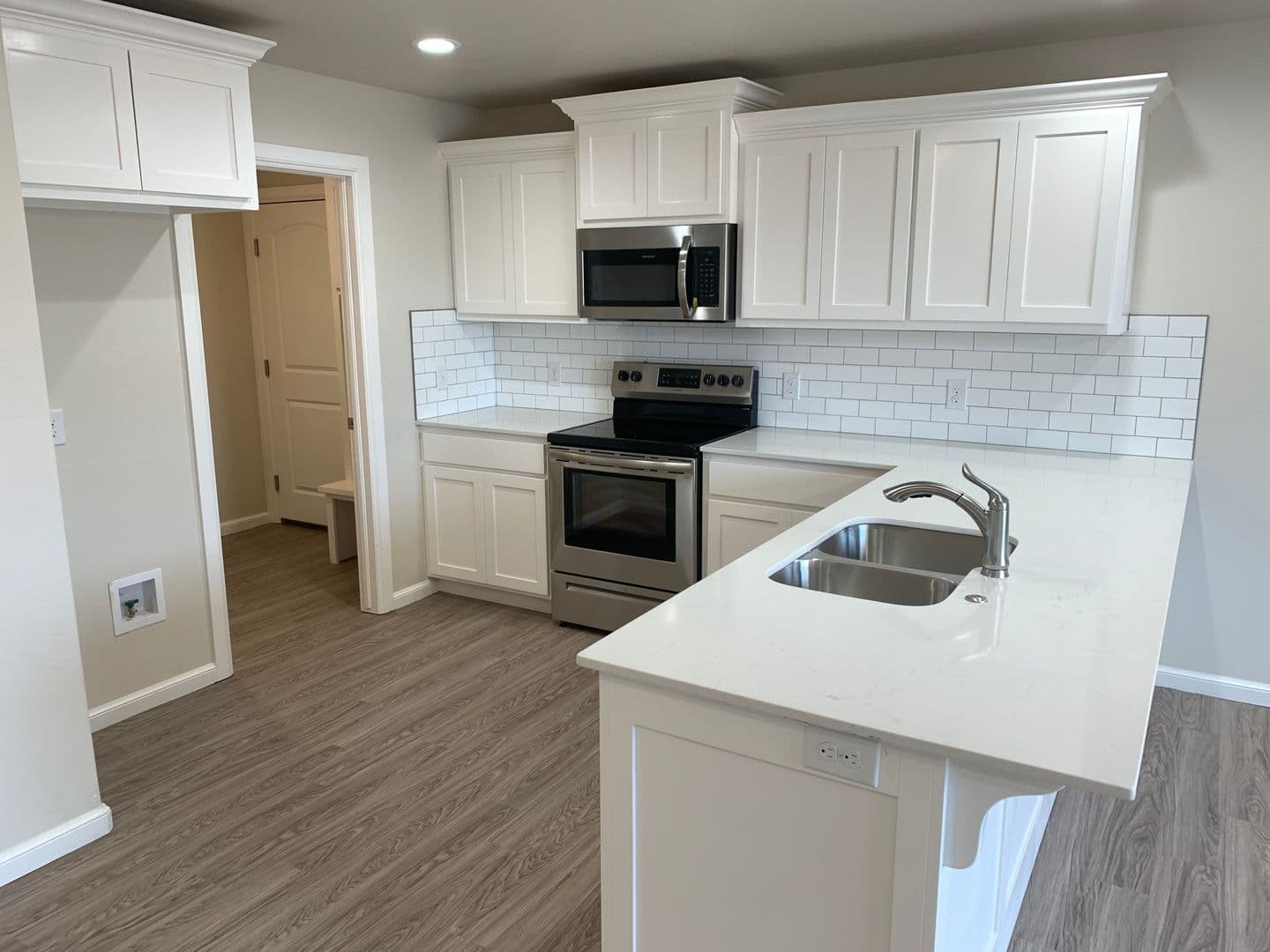 Newcastle House: 1525 NW 14th St