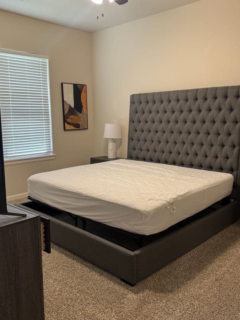 Norman House: 3427 Enclave Place