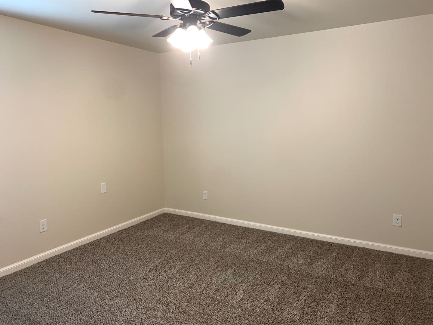 Newcastle House: 1525 NW 14th St