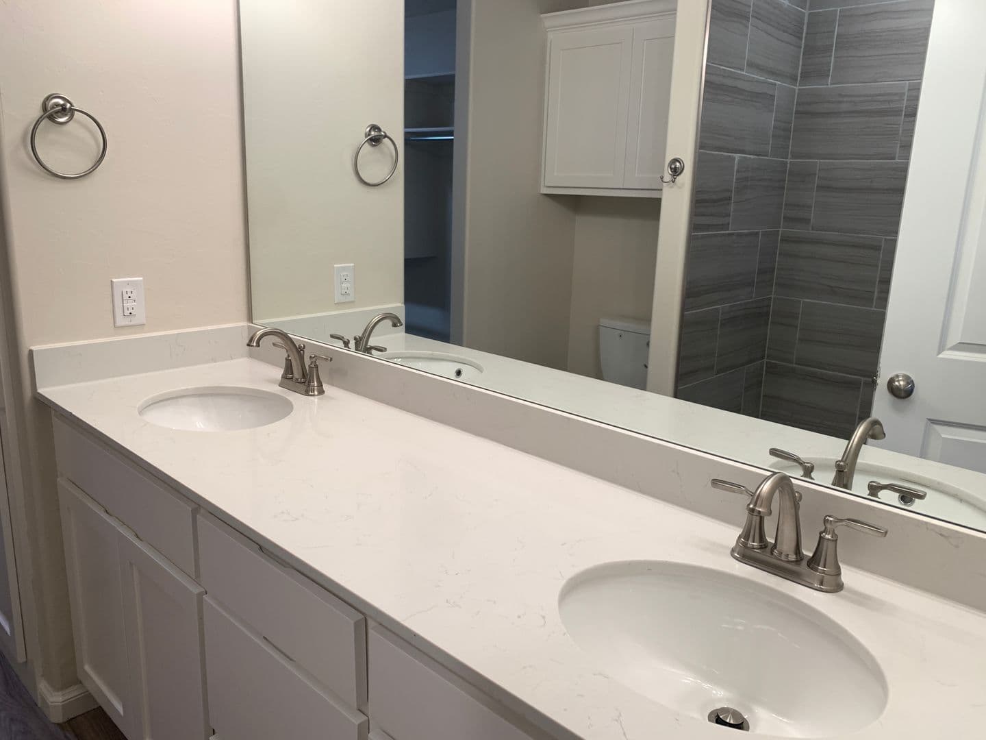 Newcastle House: 1525 NW 14th St