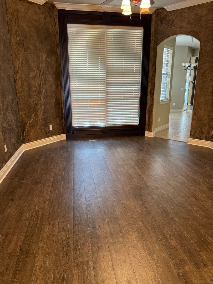 Norman House: 3216 Summit Bend