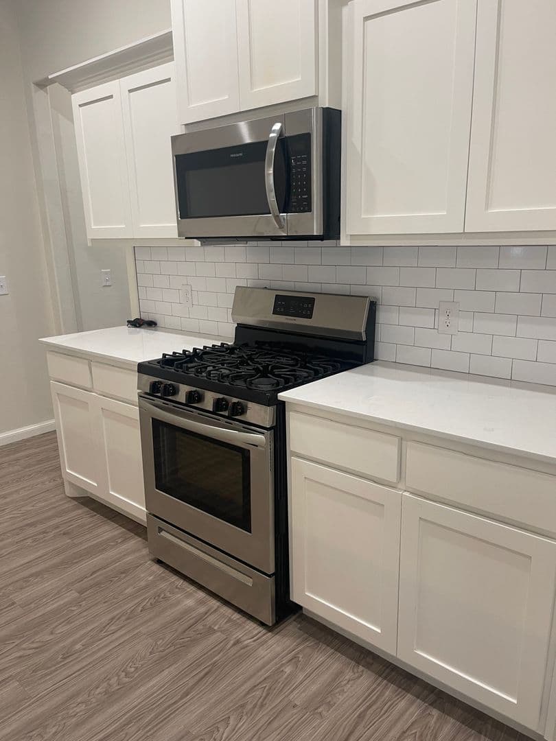 Norman House: 3337 Enclave Place