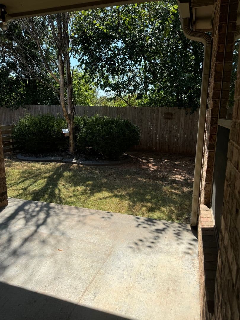 Norman House: 3216 Summit Bend