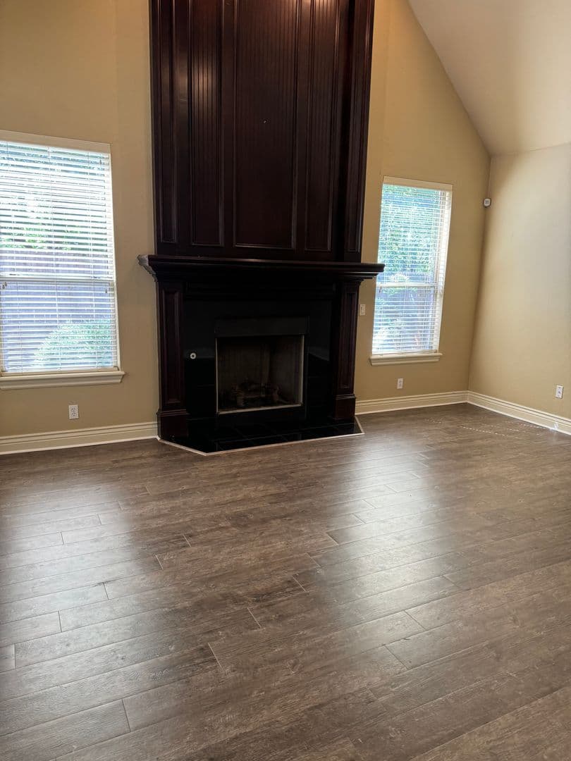 Norman House: 3216 Summit Bend
