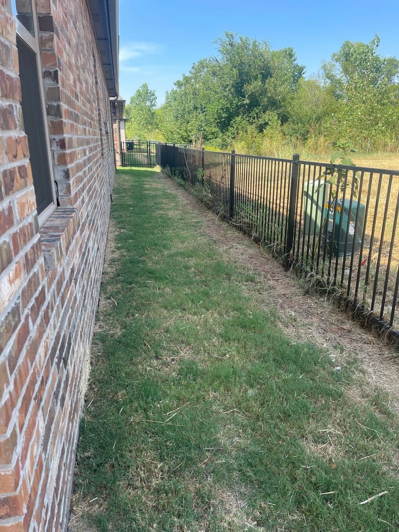 Norman House: 3337 Enclave Place