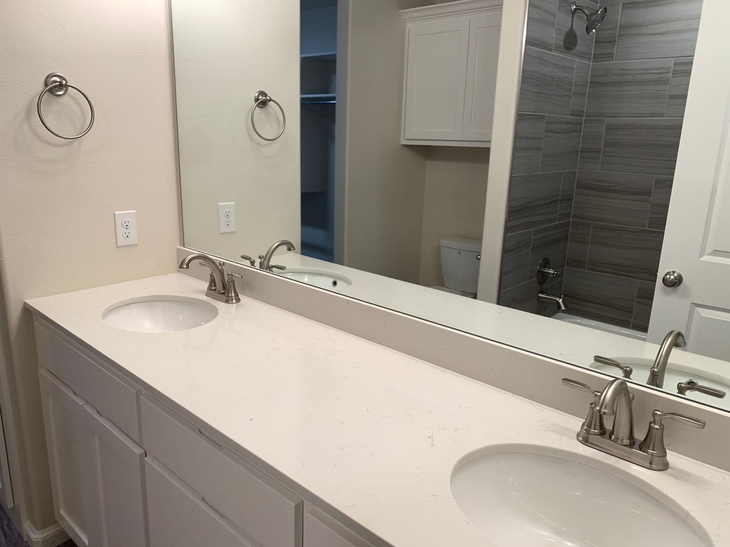 Newcastle House: 1525 NW 14th St
