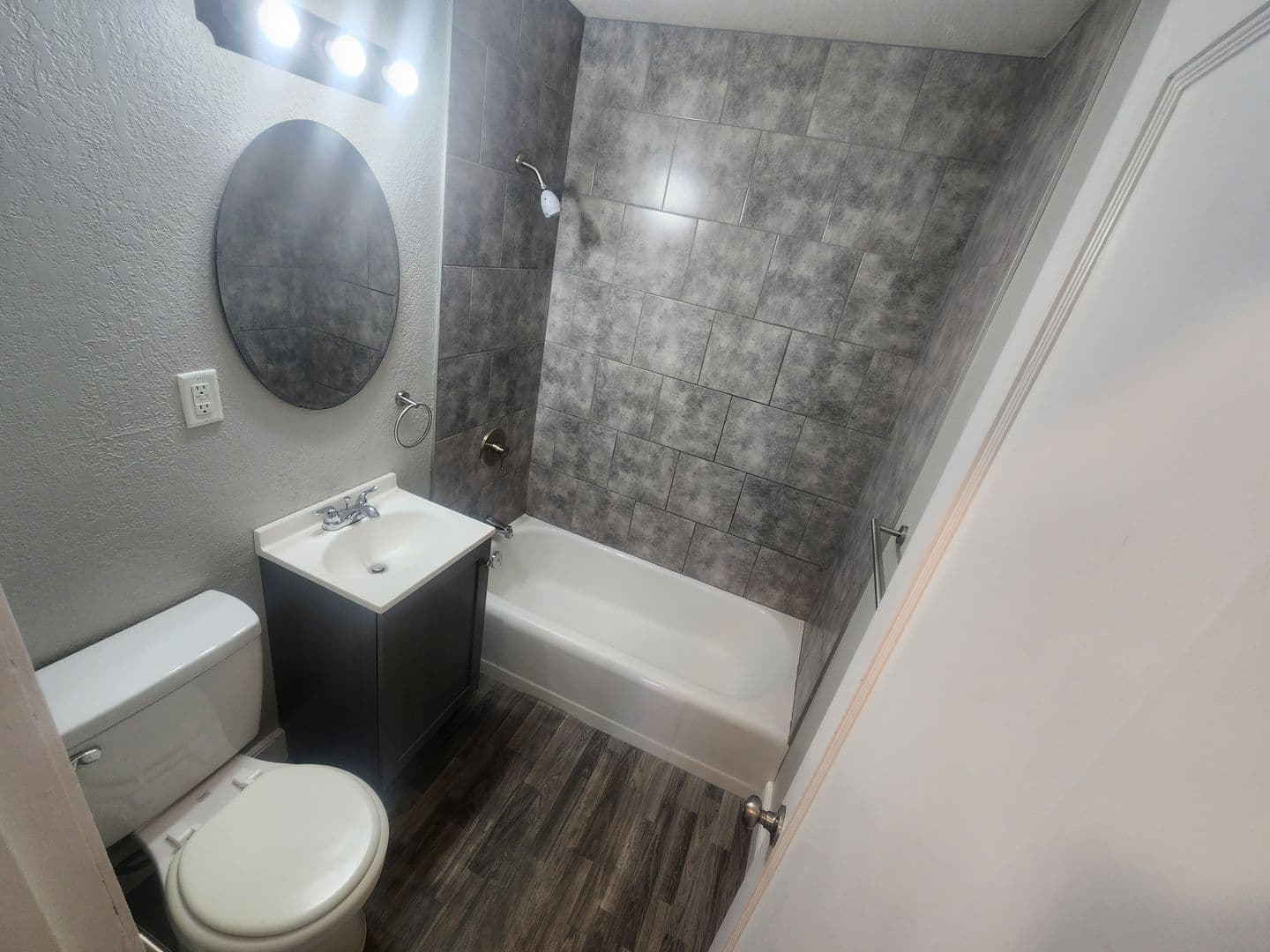 Wichita Apartment: 1630 - 1636 E Jump