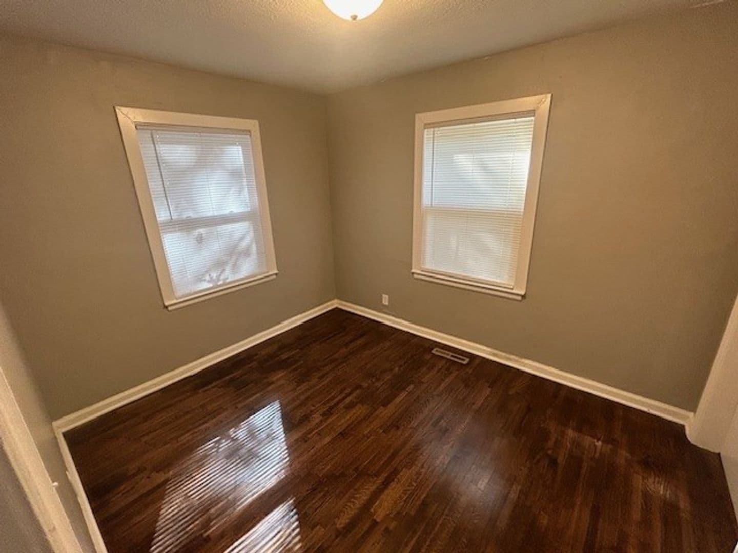 Wichita House: 840 S Pinecrest St