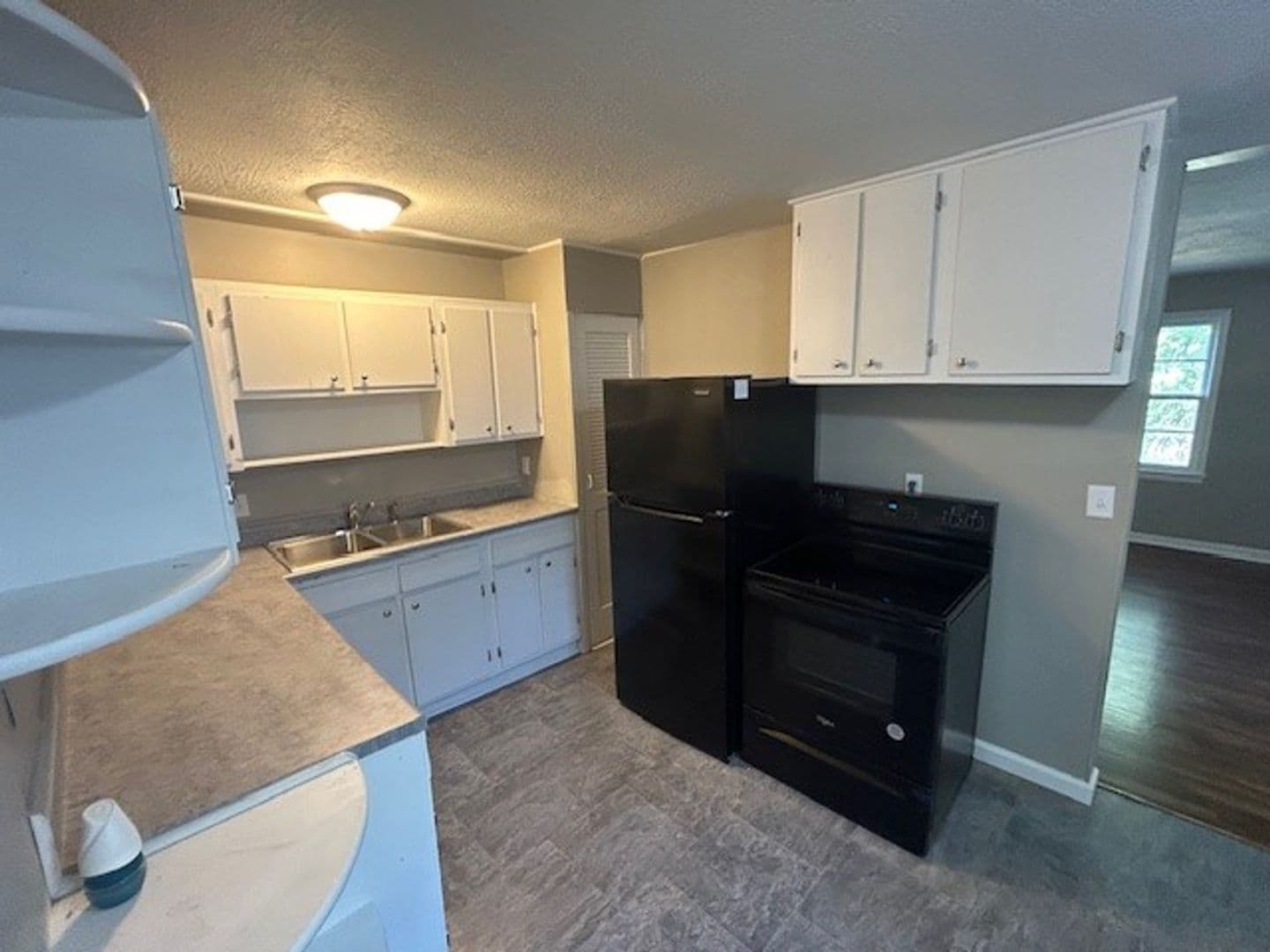 Wichita House: 840 S Pinecrest St