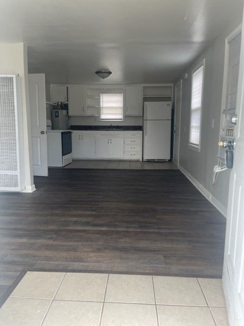 Wichita House: 510 E Kinkaid St