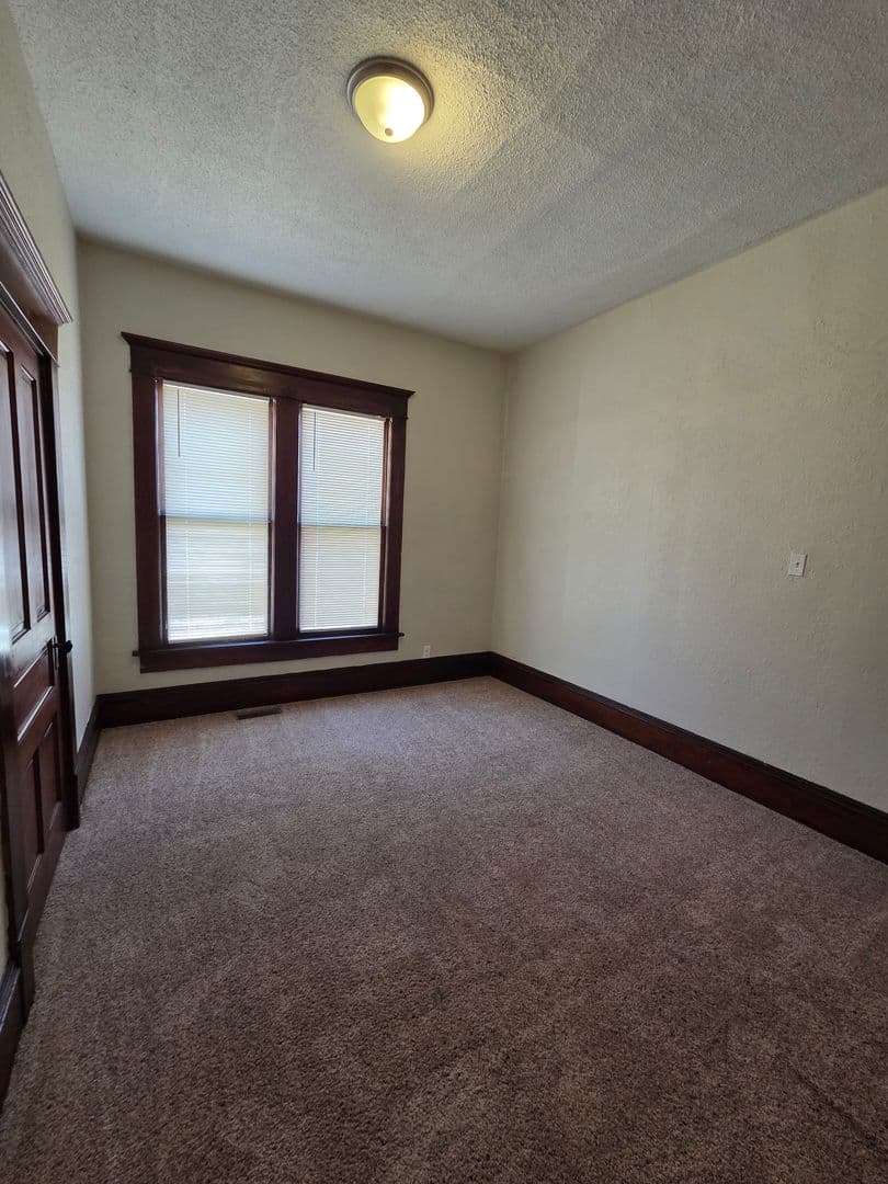 Wichita House: 1530 S Topeka Ave