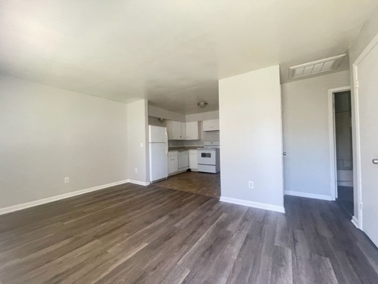 Wichita Apartment: 1029 S Glenn Apt 1 - 4