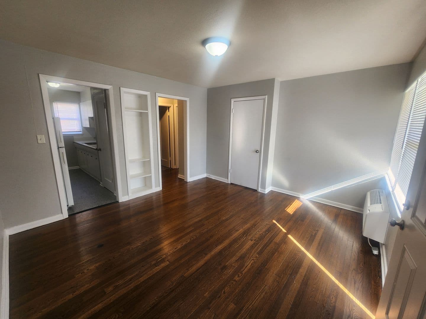 Wichita Apartment: 1630 - 1636 E Jump