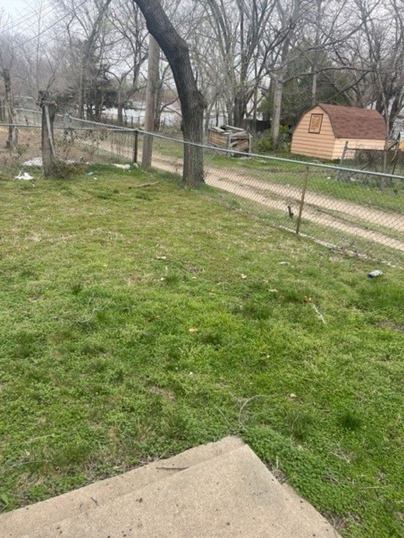Wichita House: 510 E Kinkaid St