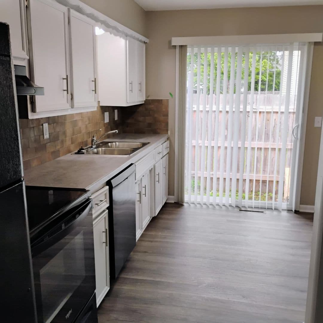 Wichita Apartment: 1512-1514 S St Francis