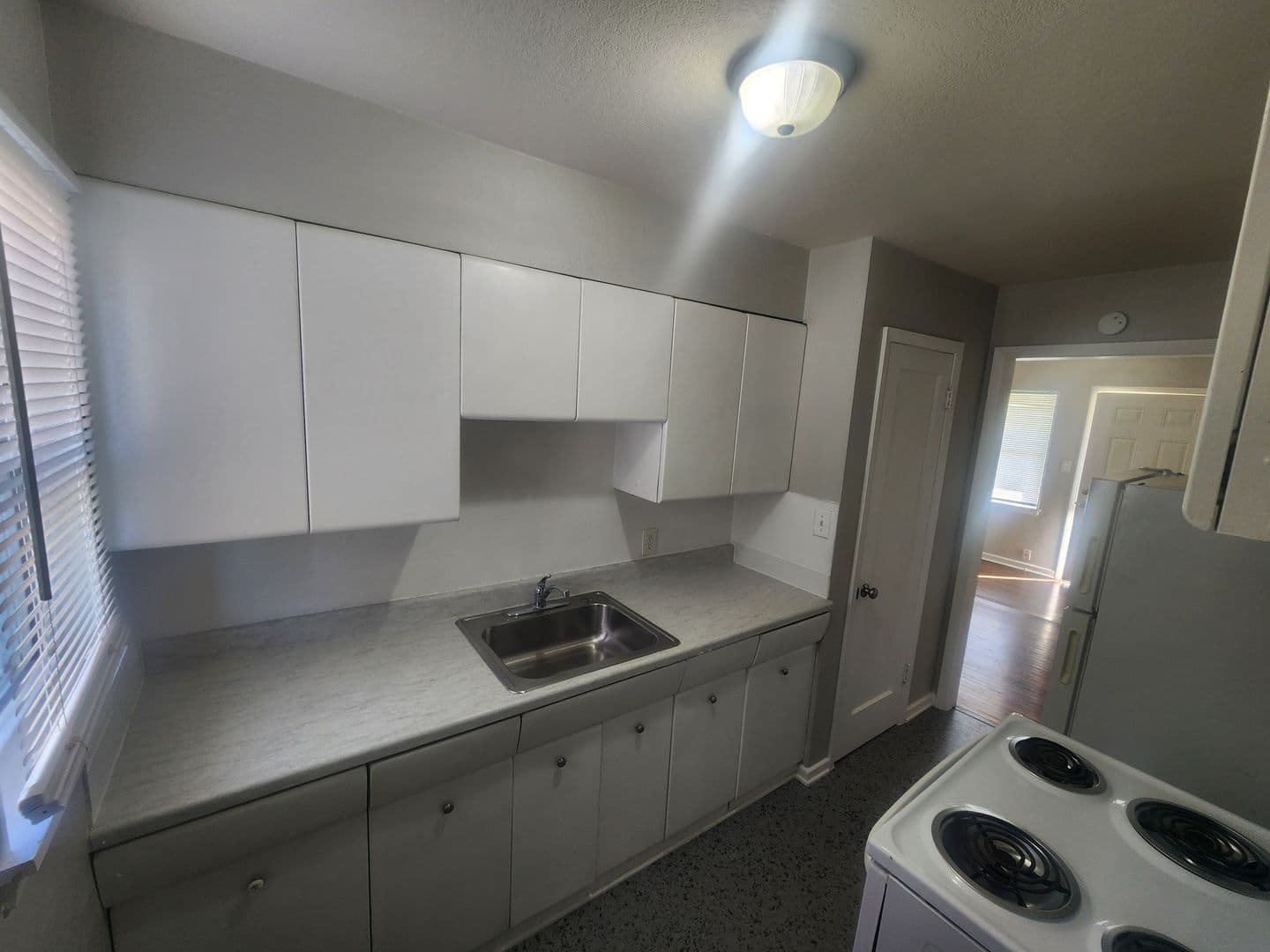 Wichita Apartment: 1630 - 1636 E Jump