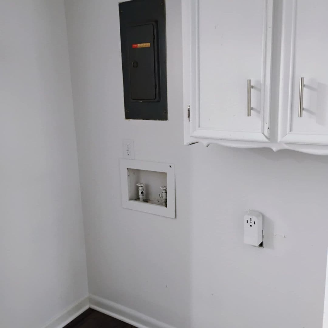 Wichita Apartment: 1512-1514 S St Francis