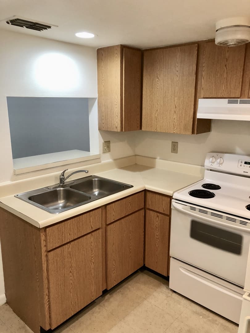 Lakeland Apartment: 819 E Lemon St