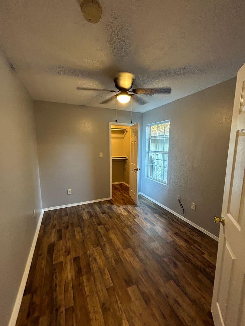 Lawton Apartment: 1510 NW Dearborn