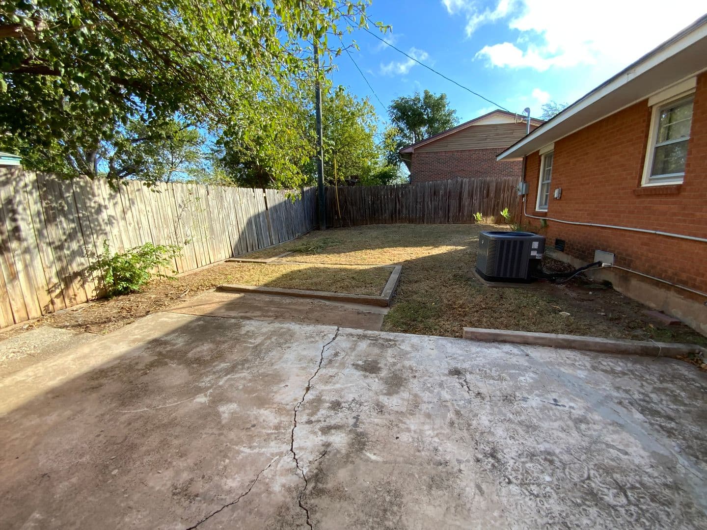 Lawton House: 3831 NW Bell Ave.