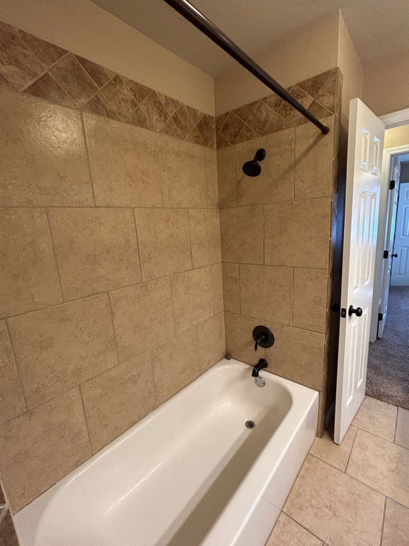Lawton House: 4625 SE Mieling Drive