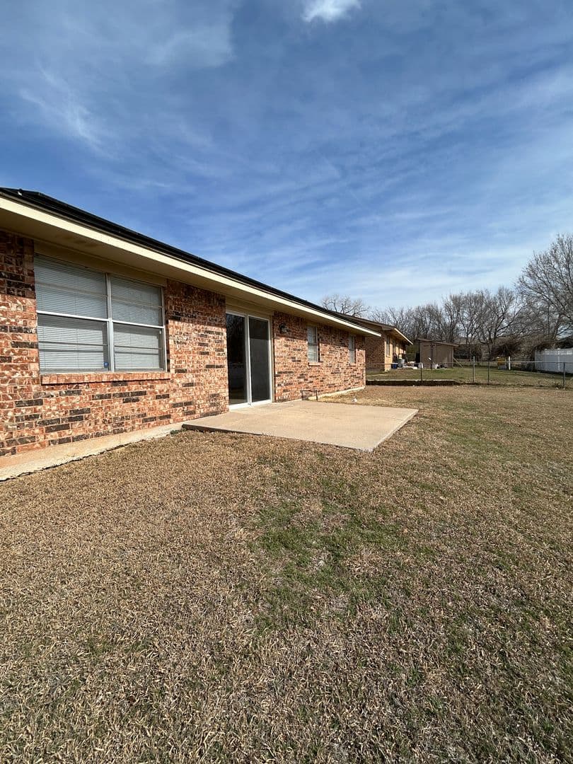 Lawton House: 4625 SE Mieling Drive