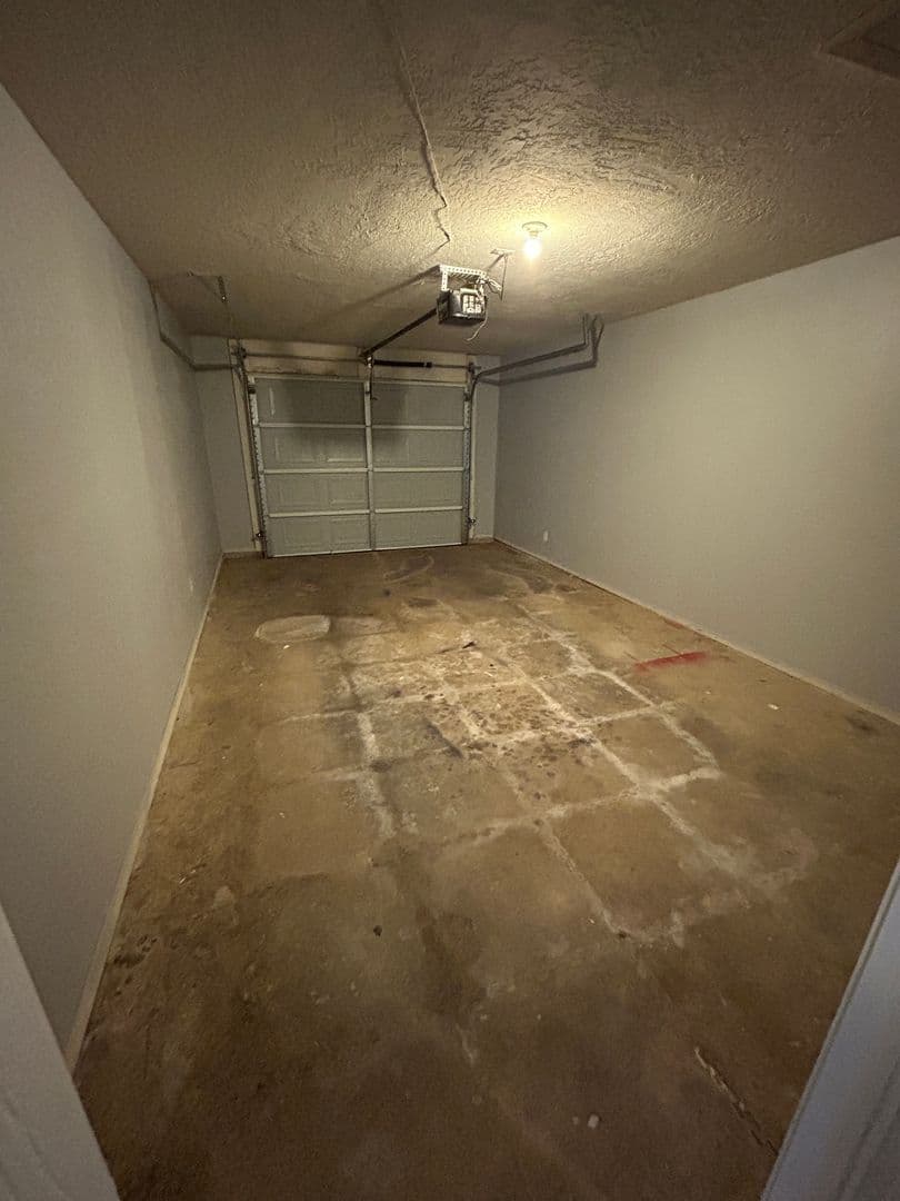 Lawton Apartment: 1510 NW Dearborn