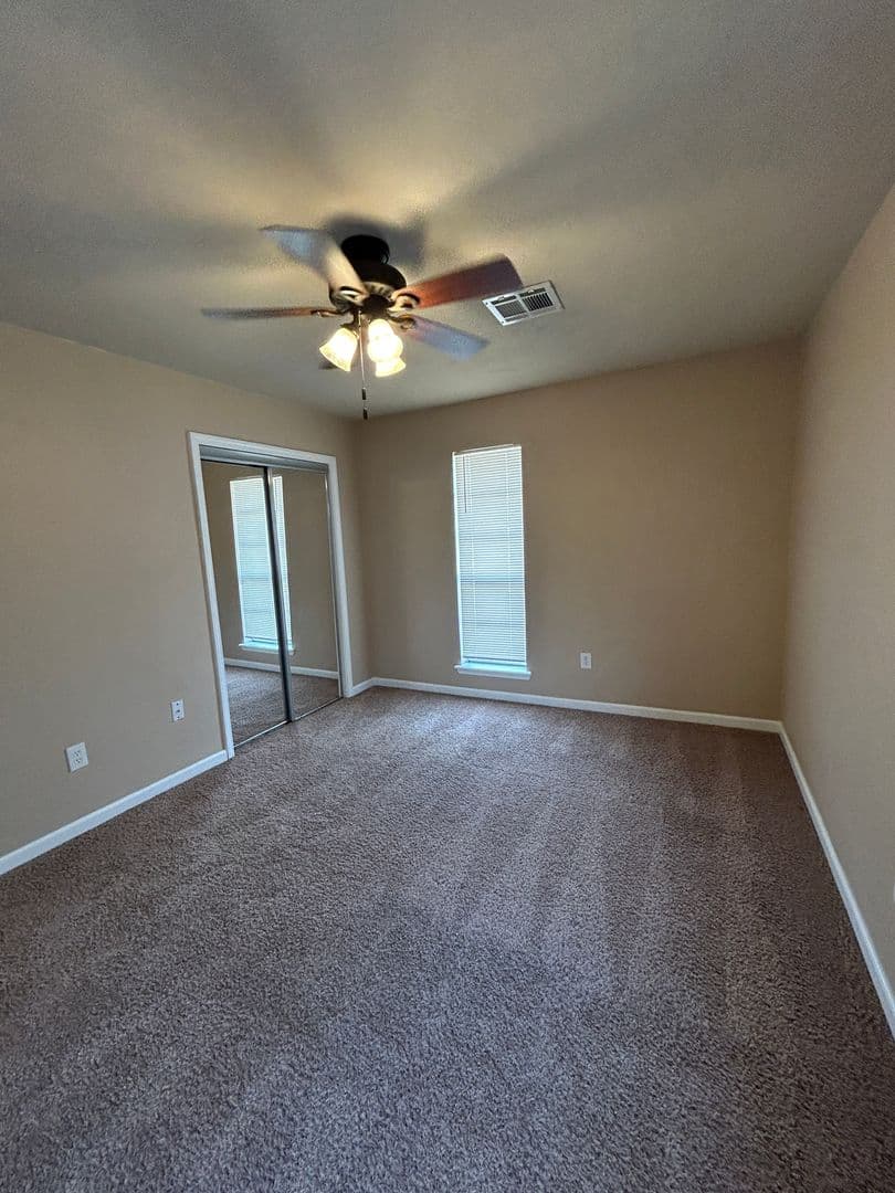 Lawton House: 4625 SE Mieling Drive