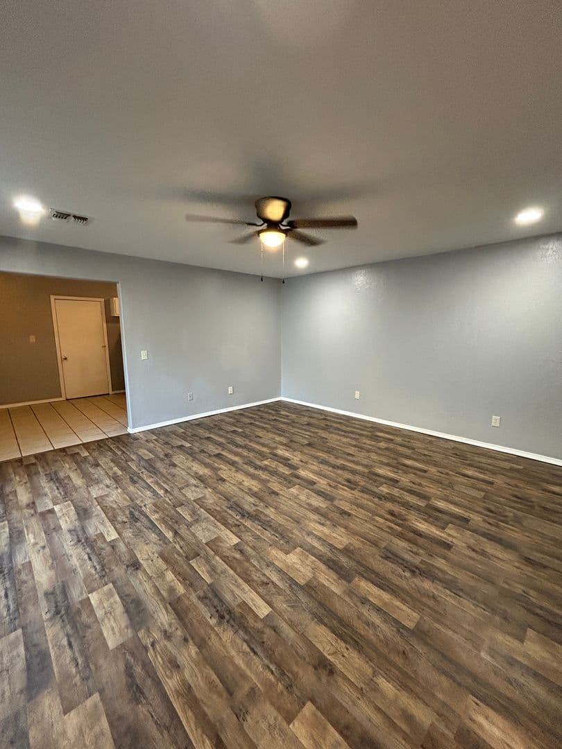 Lawton Apartment: 1510 NW Dearborn