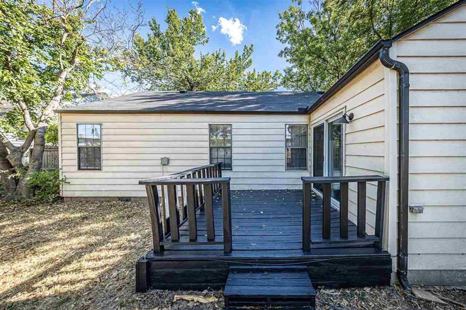 Lawton House: 1707 NW Oak Avenue