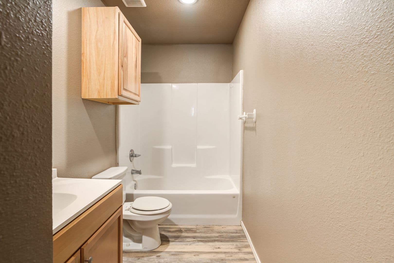 Lubbock House: 2223 E Main